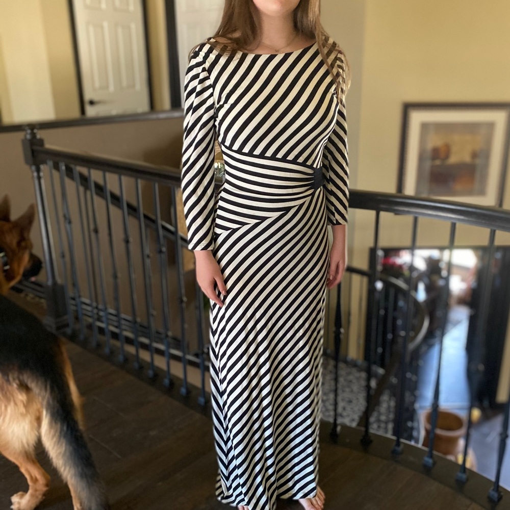 🌸. Black and Off White long dress